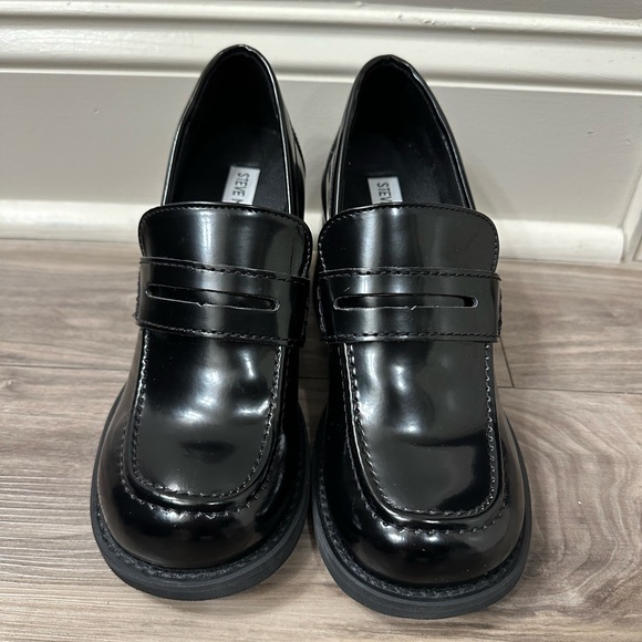 Steve Madden Mary Jane Style Heels - Picture 2 of 5